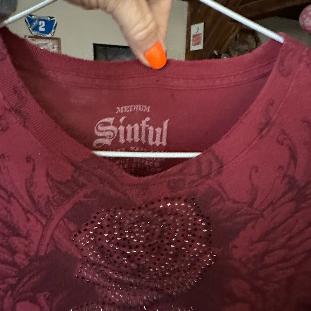 Sinful short sleeve